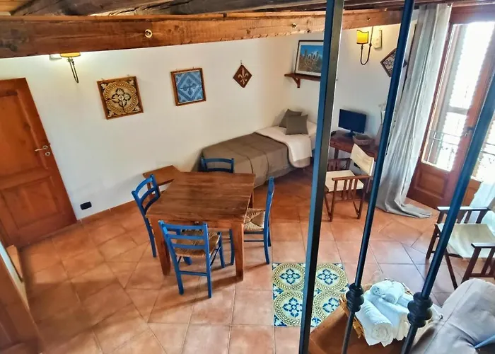 Afena Rent Bedrooms 3*