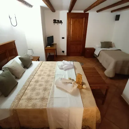 Pensión Afena Rent Bedrooms